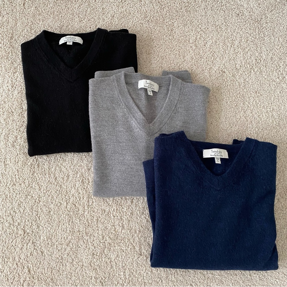 Turnbury Men’s Bundle of 3 V-neck Long Sleeve Sweater Extra Fine Merino Wool